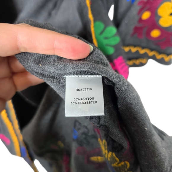 Ivy Jane Black Kimono with Colorful Embroidery - Picture 4 of 4